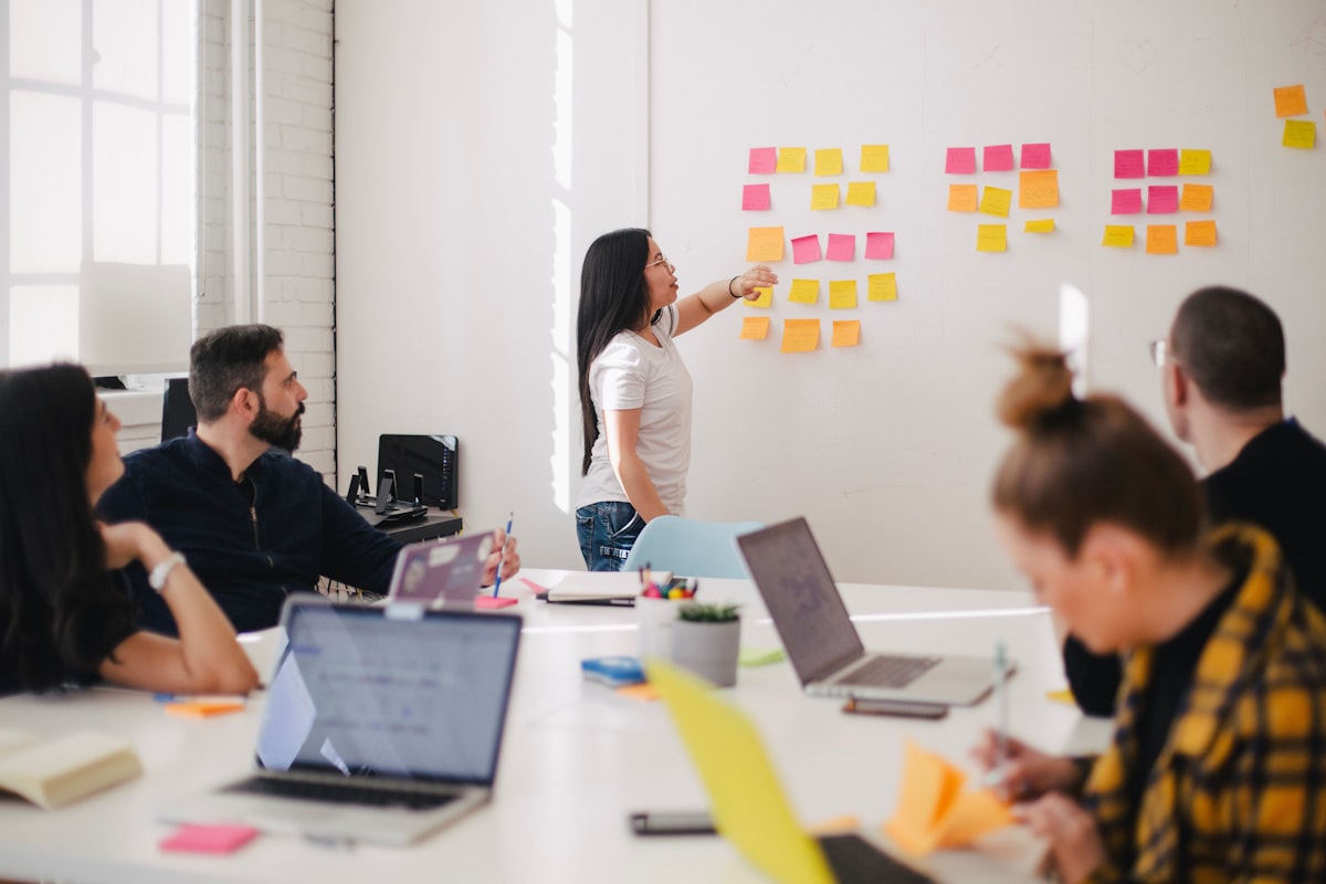 Granola AI Review 2026: The Meeting Notepad That Works Without a Bot